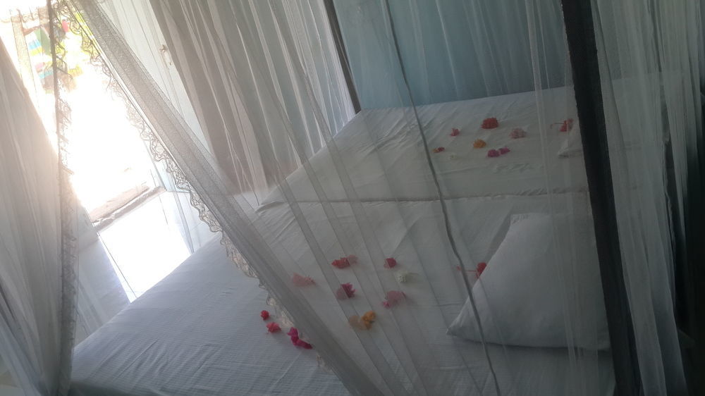 Bed and Breakfast Sea Song Унаватуна Экстерьер фото
